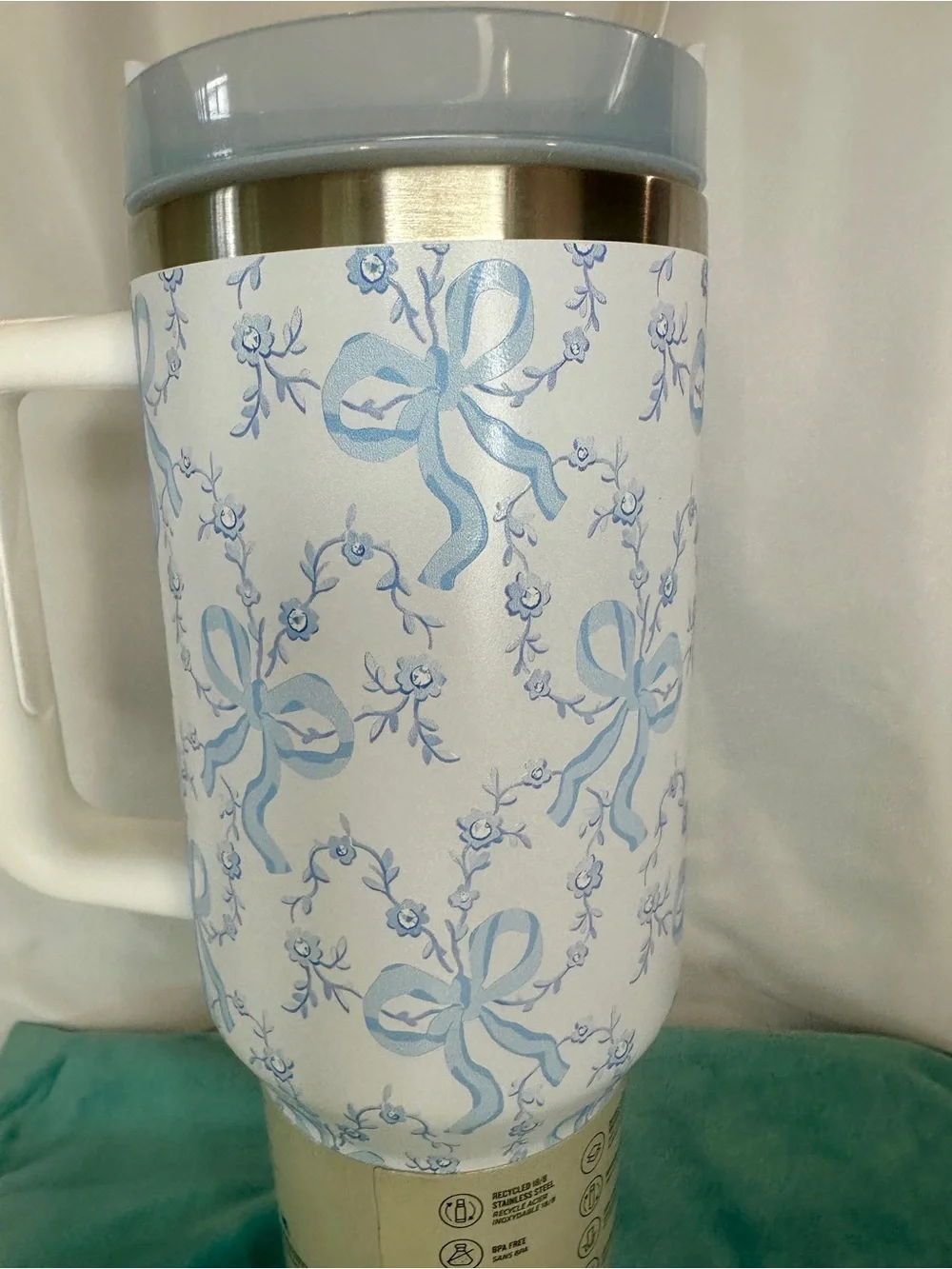 Stanley White and Light Blue Ribbon-Print Quencher Tumbler - Picture 6 of 7